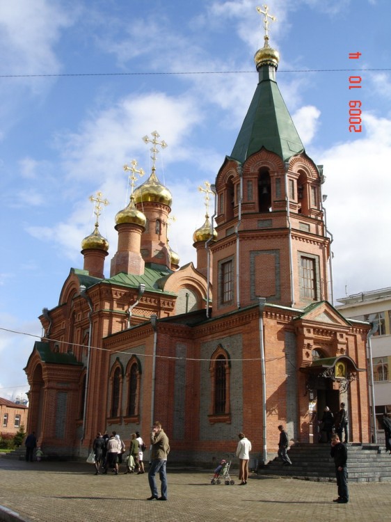 Хабаровск. Церковь Иннокентия, епископа Иркутского. фасады