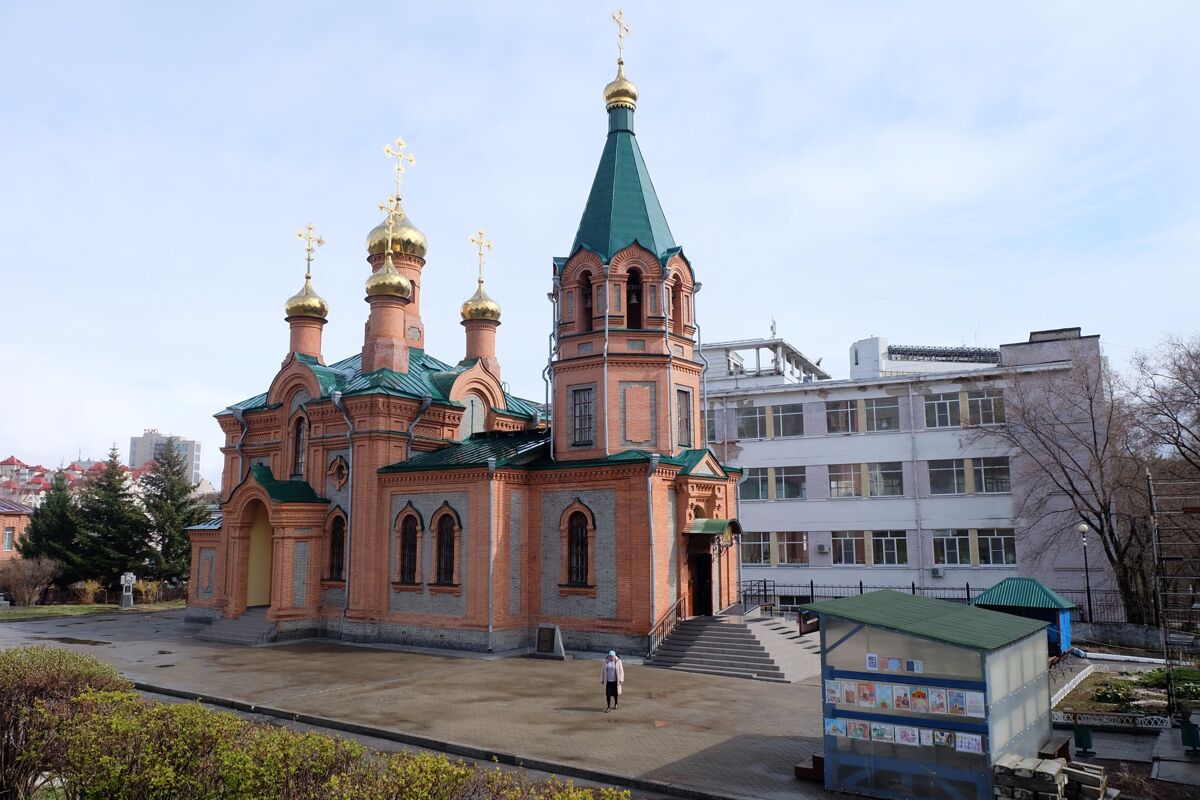 Церковь Иннокентия, епископа Иркутского (каменная), Хабаровск (Хабаровск, город, Хабаровский край). фасады