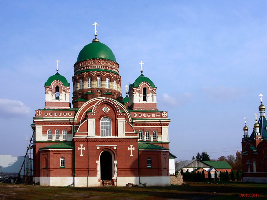 Троекуровский Дмитриевский Иларионовский женский монастырь. Собор Владимирской иконы Божией Матери, Троекурово (Лебедянский район, Липецкая область). фасады
