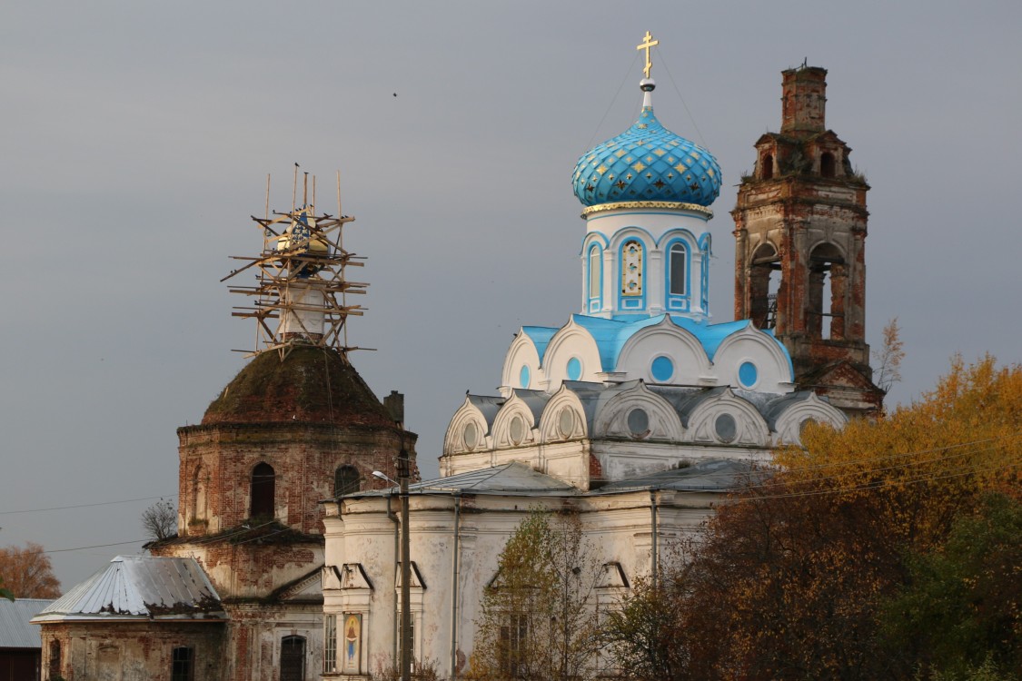 Дор. Храмовый комплекс. Церкви Покрова Пресвятой Богородицы и Богоявления Господня. фасады