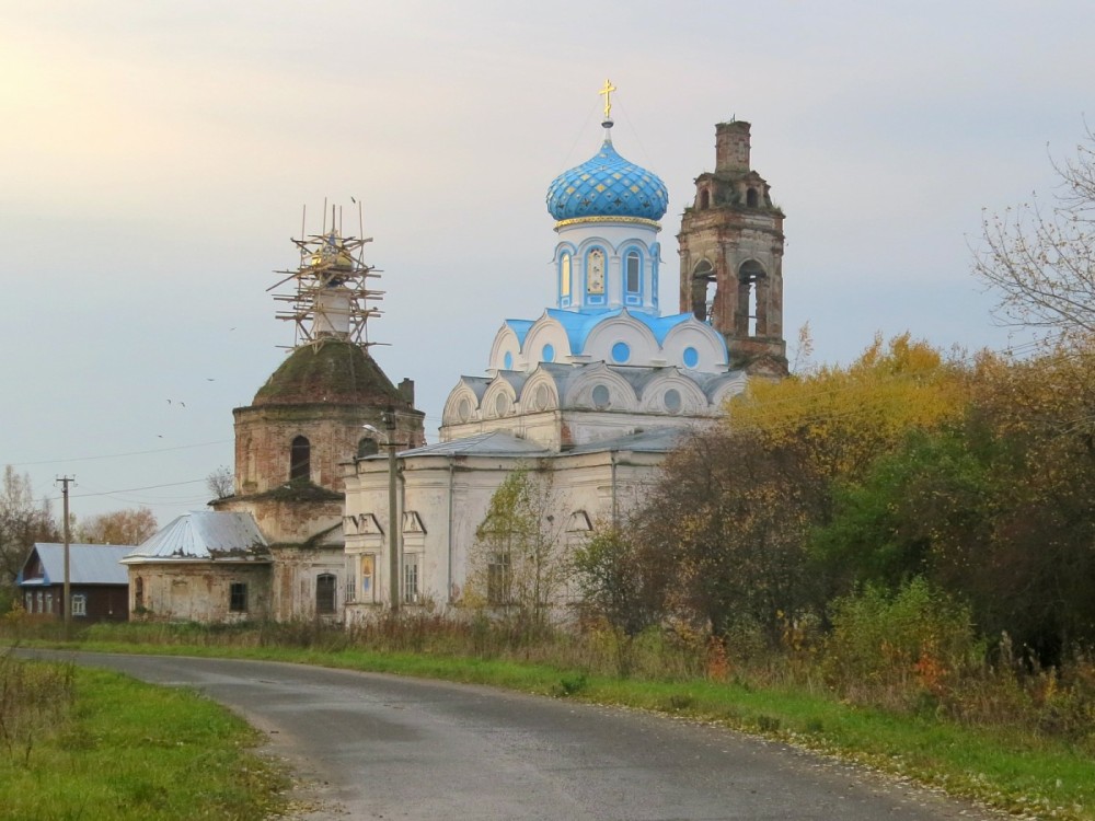 Храмовый комплекс. Церкви Покрова Пресвятой Богородицы и Богоявления Господня, Дор (Буйский район, Костромская область). фасады