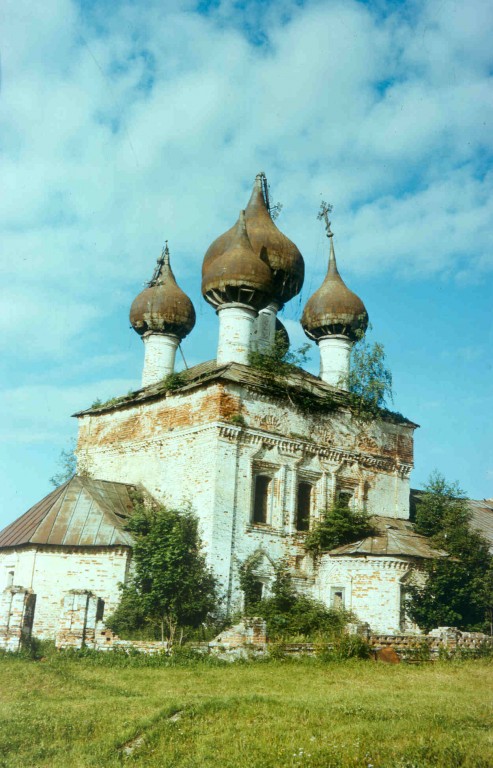 Бурмакино, село. Церковь Воскресения Христова. фасады, 1996