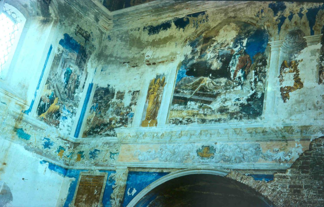 Церковь Воскресения Христова, Бурмакино, село (Некрасовский район, Ярославская область). интерьер и убранство, 1996