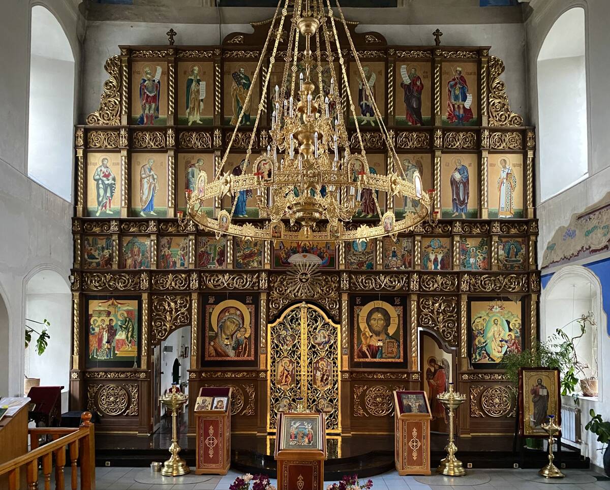 Церковь Воскресения Христова, Бурмакино, село (Некрасовский район, Ярославская область). интерьер и убранство, Основной объём, фронтальный вид