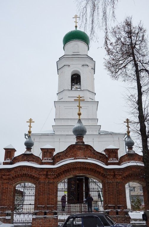 Церковь всех святых лагерный пер 2в фото