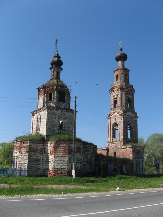 Церковь Троицы Живоначальной, Полянка (Лаишевский район, Республика Татарстан). фасады