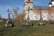 Церковь Усекновения главы Иоанна Предтечи, Старые главки с крестами<br>, Крестовское, Шадринский район и г. Шадринск, Курганская область