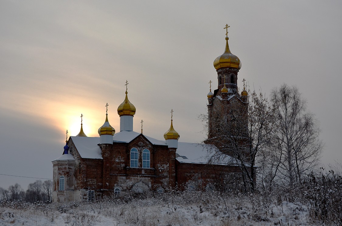 Крестовское. Церковь Усекновения главы Иоанна Предтечи. фасады