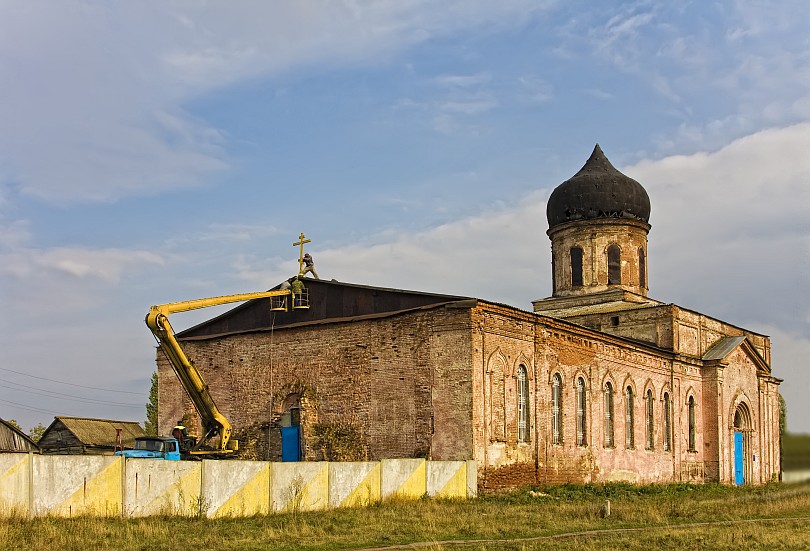 Бутурлиновка. Церковь Воздвижения Креста Господня. художественные фотографии