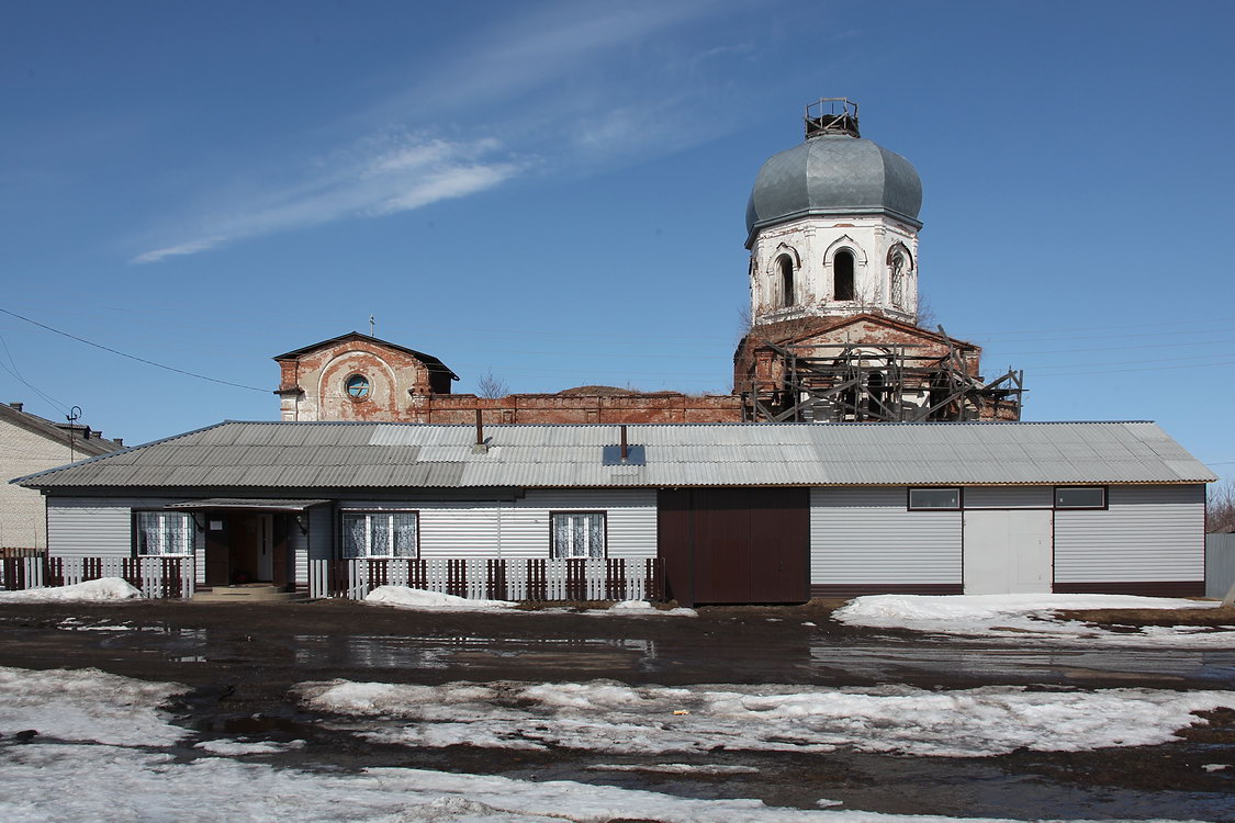 Камышевка. Церковь Покрова Пресвятой Богородицы. фасады, Южный фасад, перекрытый современным зданием