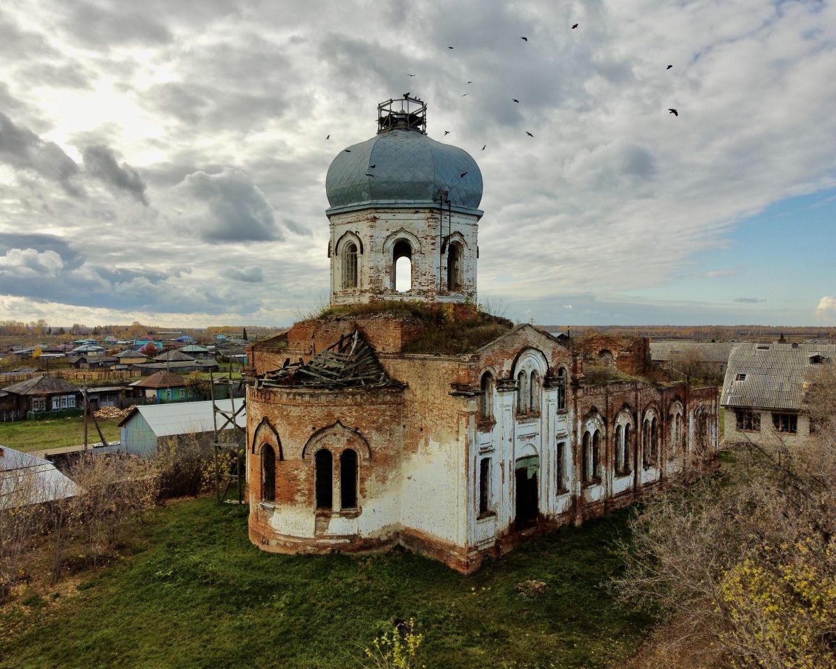 Камышевка. Церковь Покрова Пресвятой Богородицы. фасады, Вид с СВ