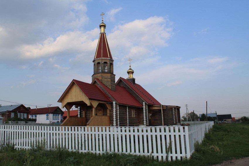 Кувакино. Церковь Рождества Иоанна Предтечи. общий вид в ландшафте