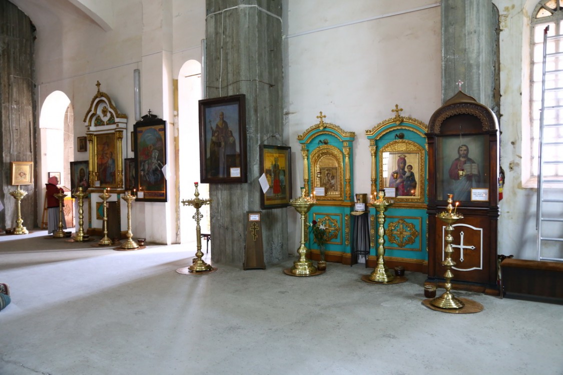 Собор Троицы Живоначальной, Армавир (Армавир, город, Краснодарский край). интерьер и убранство