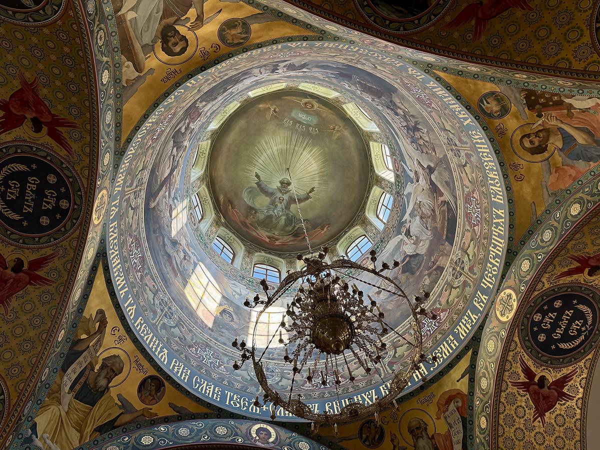 Главный купол, интерьер и убранство. Церковь Троицы Живоначальной (новая), Саввино (Егорьевский городской округ, Московская область)