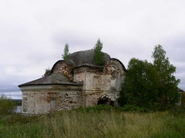 Церковь Спаса Нерукотворного Образа, Ирта (Ленский район, Архангельская область). общий вид в ландшафте, вид с северо-востока