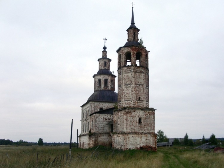Церковь Троицы Живоначальной, Вожем (Ленский район, Архангельская область). фасады, вид с запада