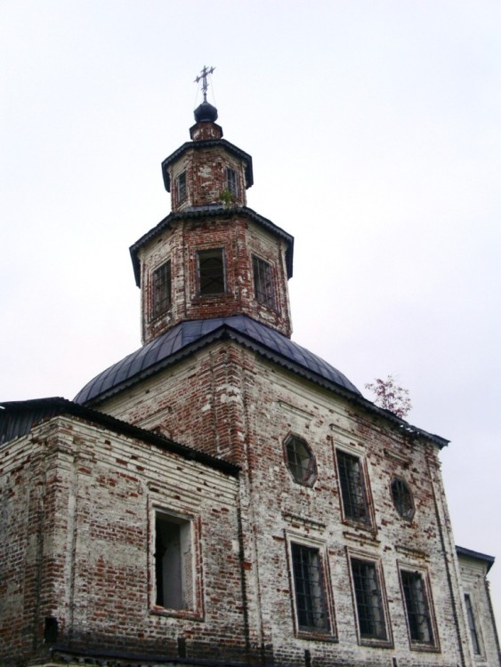 Вожем. Церковь Троицы Живоначальной. фасады, верхняя церковь, вид с юго-запада