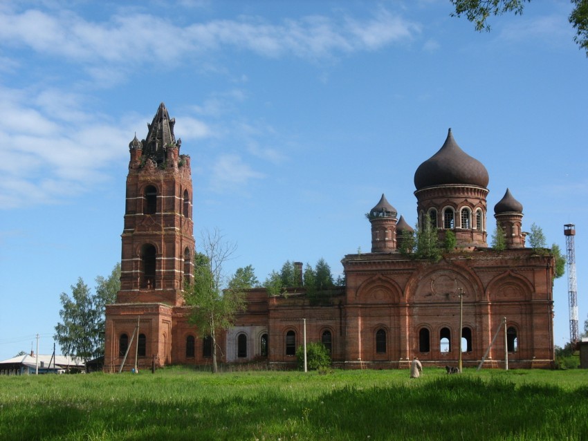 Церковь Троицы Живоначальной, Саввино (Егорьевский городской округ, Московская область). общий вид в ландшафте