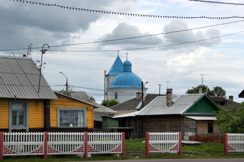 Верхнедвинск. Церковь Николая Чудотворца. общий вид в ландшафте