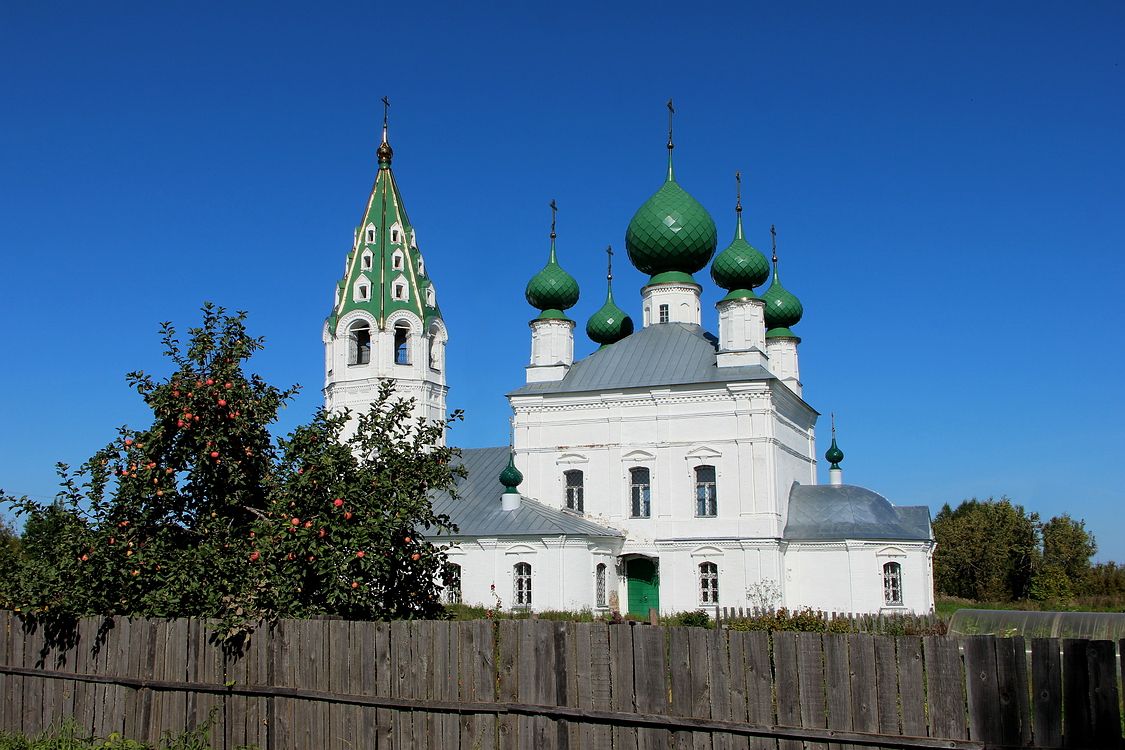 Михайловское. Церковь Михаила Архангела. фасады