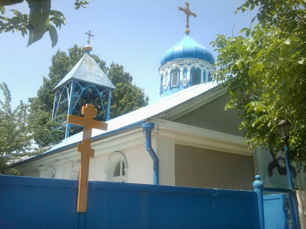 Церковь Успения Пресвятой Богородицы, Алмалык (Узбекистан, Прочие страны). фасады, Личное фото