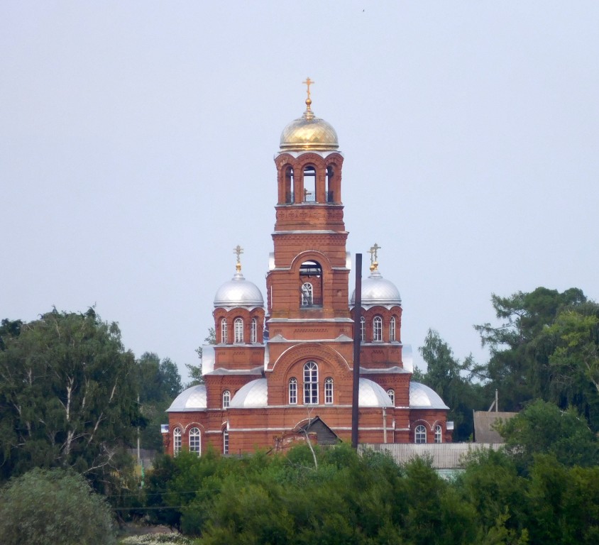 Ершовка. Церковь Николая Чудотворца. фасады, Вид на церковь с Камы