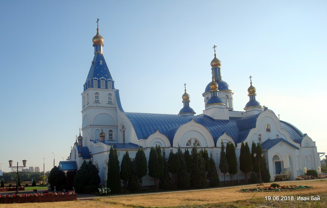 Брест. Церковь Тихвинской иконы Божией Матери. фасады