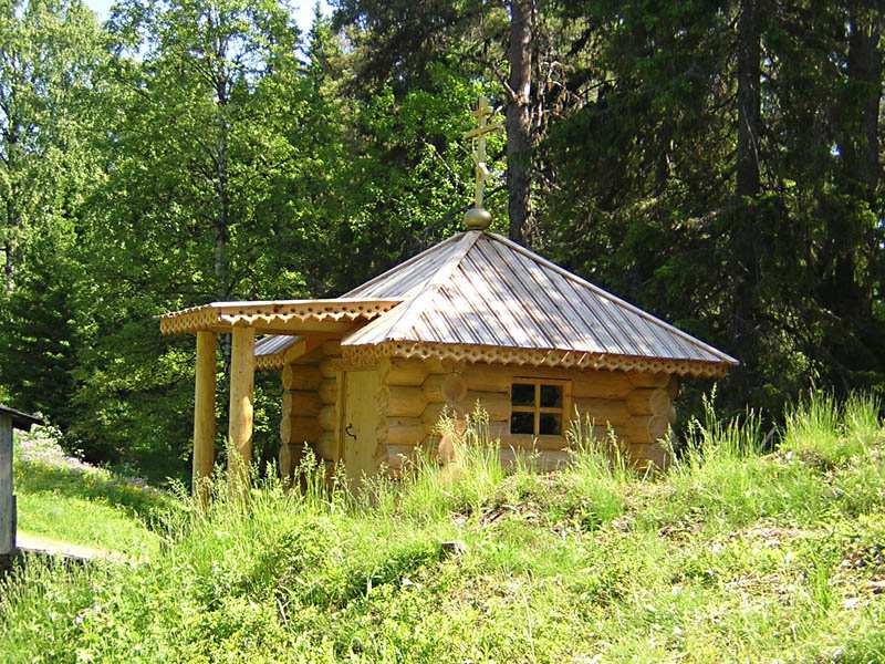 Соловецкие острова. Спасо-Преображенский Соловецкий монастырь. Вознесенский скит. Часовня Новомучеников и исповедников Церкви Русской. фасады