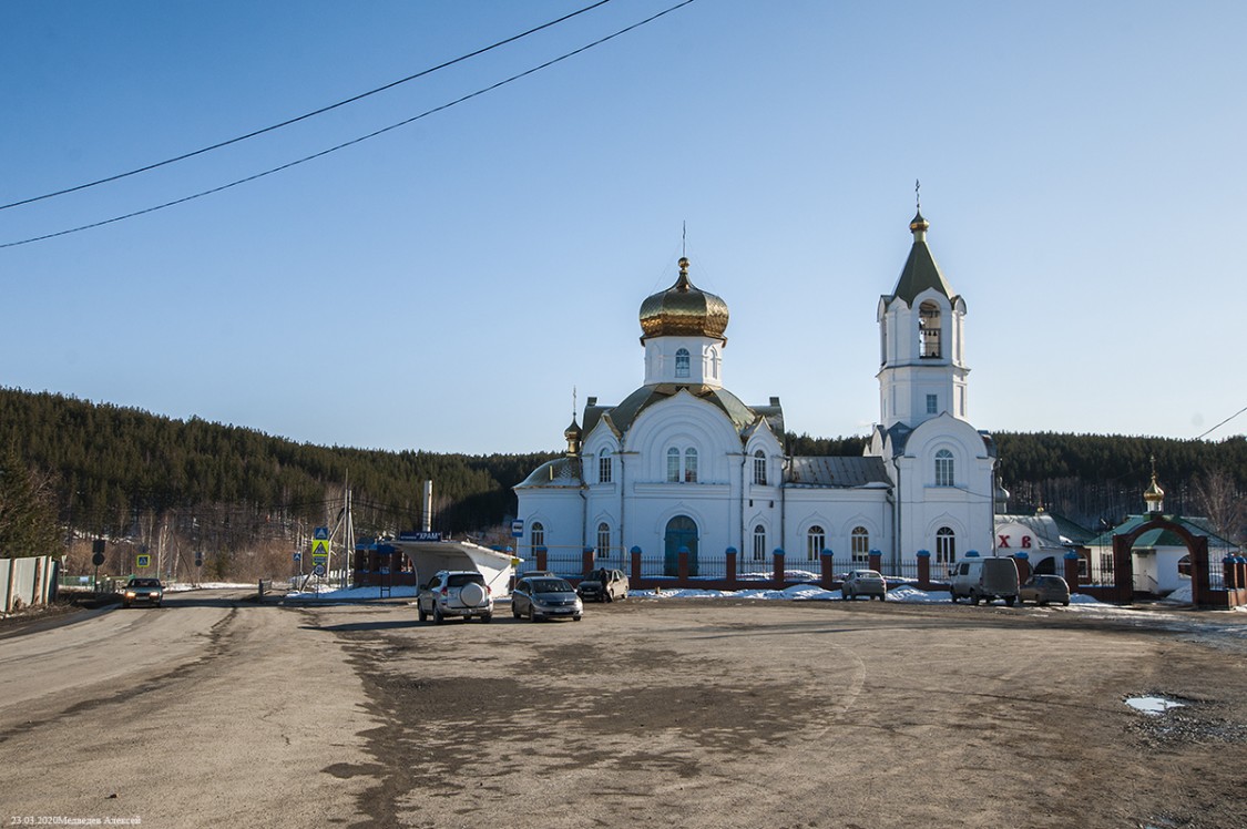 Старопышминск. Церковь Сретения Господня. фасады