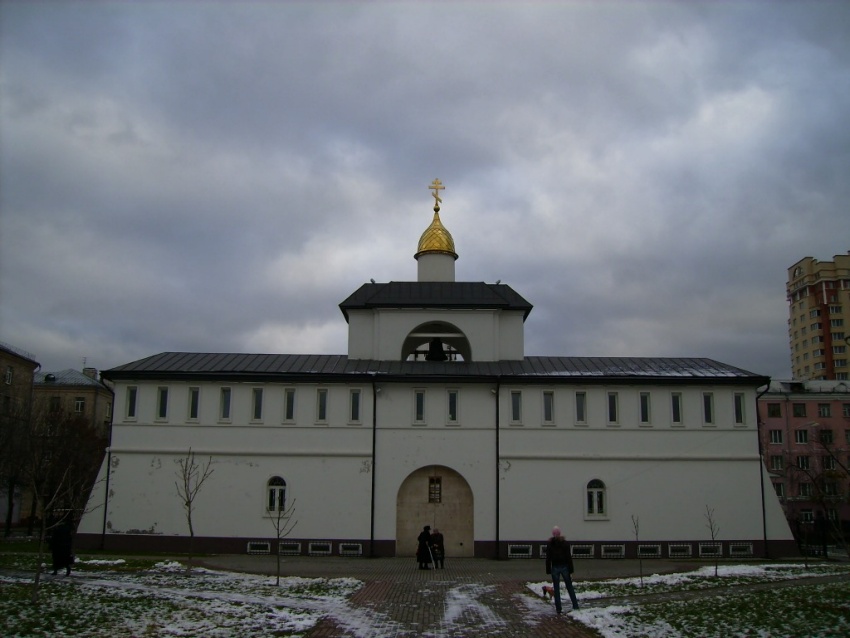 Церковь Владимира равноапостольного (крестильная), Балашиха (Балашихинский городской округ и г. Реутов, Московская область). общий вид в ландшафте, Западная  сторона