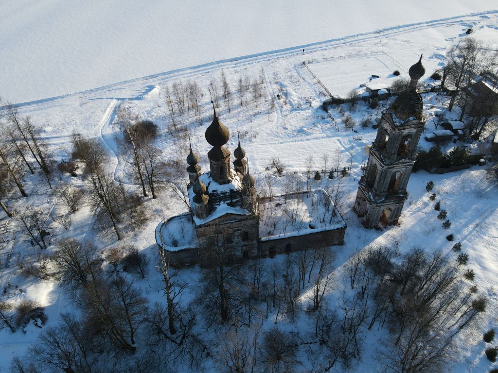 Церковь Сретения Господня, Резанино (Ярославский район, Ярославская область). общий вид в ландшафте