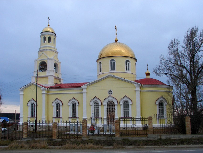 Косулино. Церковь Флора и Лавра. фасады