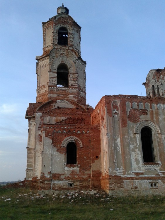 Церковь Покрова Пресвятой Богородицы, Булзи (Каслинский район, Челябинская область). архитектурные детали, Колокольня