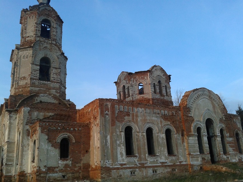 Церковь Покрова Пресвятой Богородицы, Булзи (Каслинский район, Челябинская область). дополнительная информация, Северная сторона