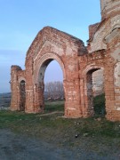 Церковь Покрова Пресвятой Богородицы, Западные ворота<br>, Булзи, Каслинский район, Челябинская область