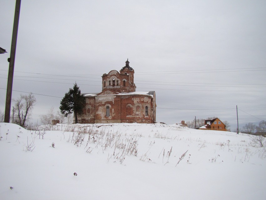 Булзи. Церковь Покрова Пресвятой Богородицы. документальные фотографии, Вид с вочточной стороны.