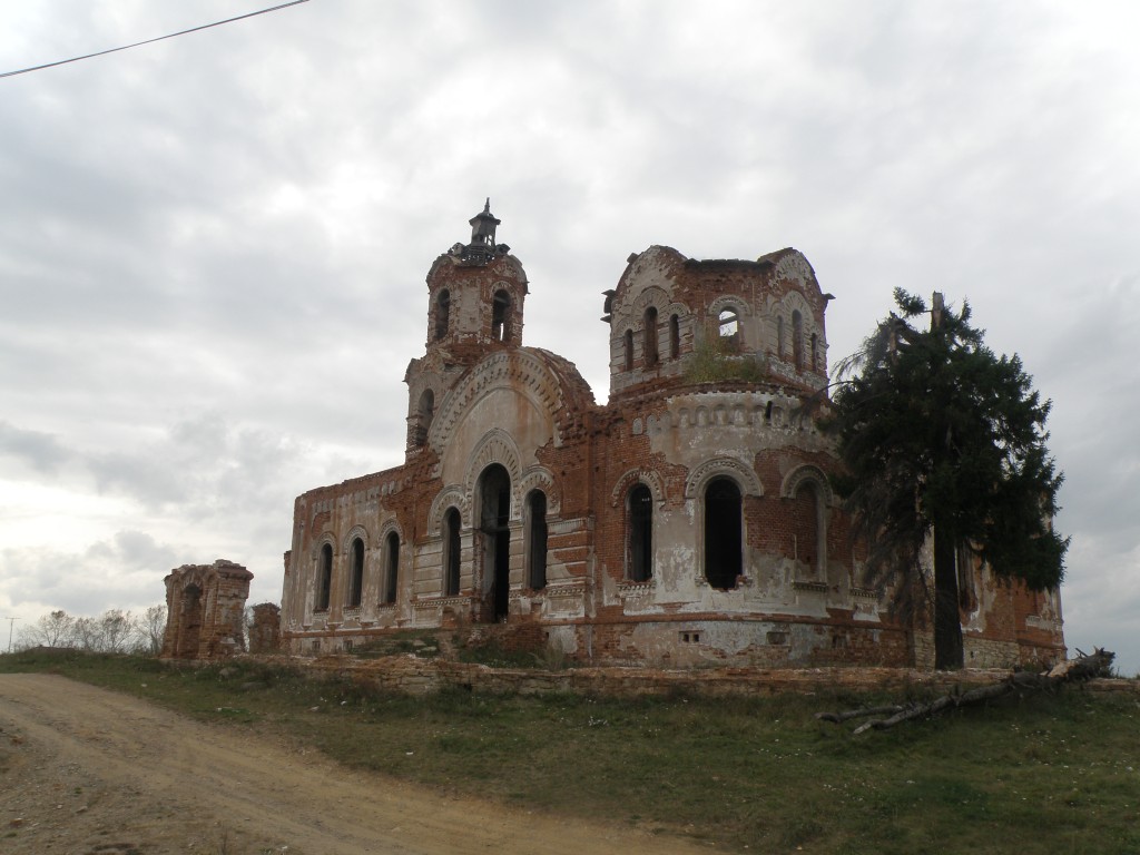 Церковь Покрова Пресвятой Богородицы, Булзи (Каслинский район, Челябинская область). фасады