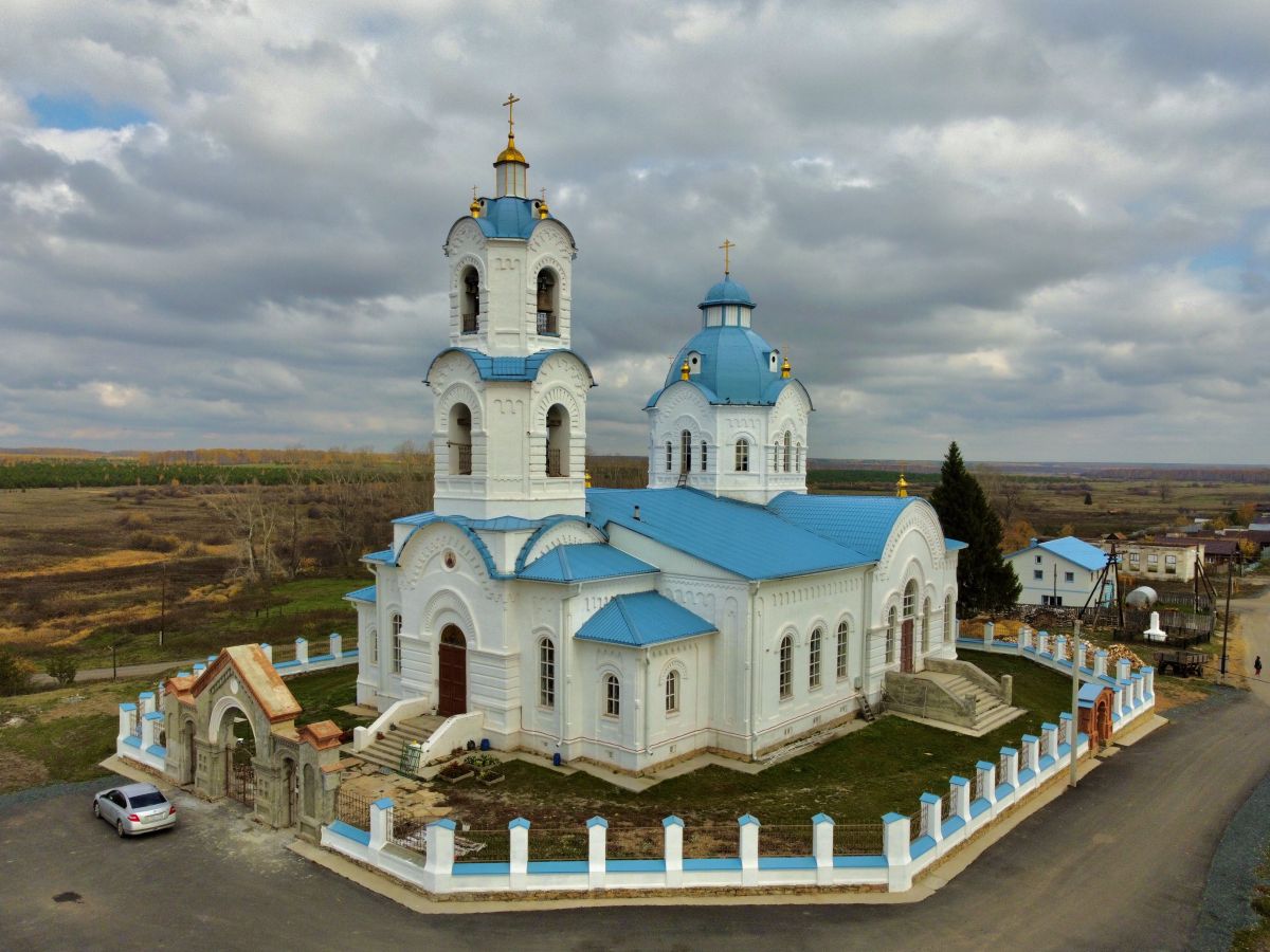 Церковь Покрова Пресвятой Богородицы, Булзи (Каслинский район, Челябинская область). фасады, Вид с Юга