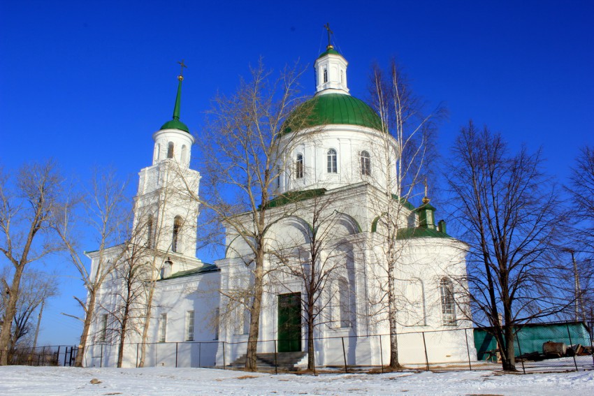 Церковь Петра и Павла, Черноисточинск (Пригородный район (Горноуральский ГО), Свердловская область). общий вид в ландшафте