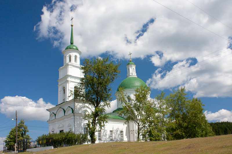 Церковь Петра и Павла, Черноисточинск (Пригородный район (Горноуральский ГО), Свердловская область). общий вид в ландшафте