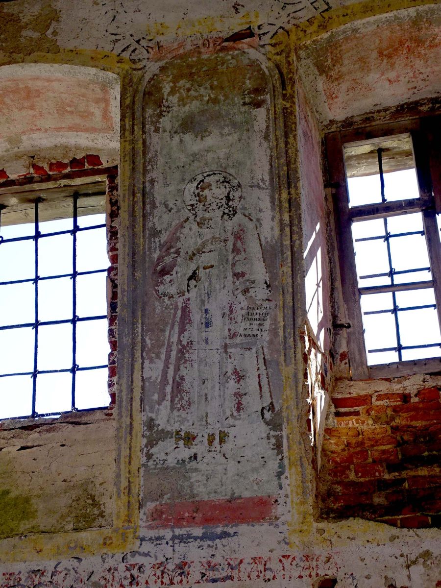 Церковь Воскресения Словущего, Давыдово (Переславский район и г. Переславль-Залесский, Ярославская область). интерьер и убранство, Остатки настенной живописи