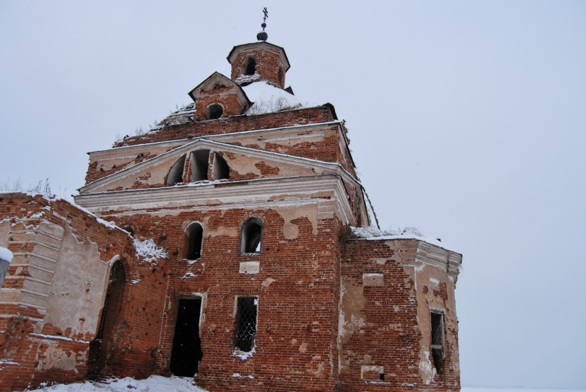 Церковь Тихвинской иконы Божией Матери, Рыбниковское (Каменский район (Каменский ГО), Свердловская область). архитектурные детали