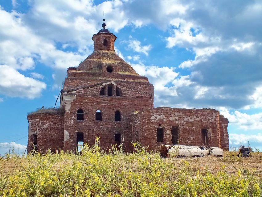 Рыбниковское. Церковь Тихвинской иконы Божией Матери. фасады