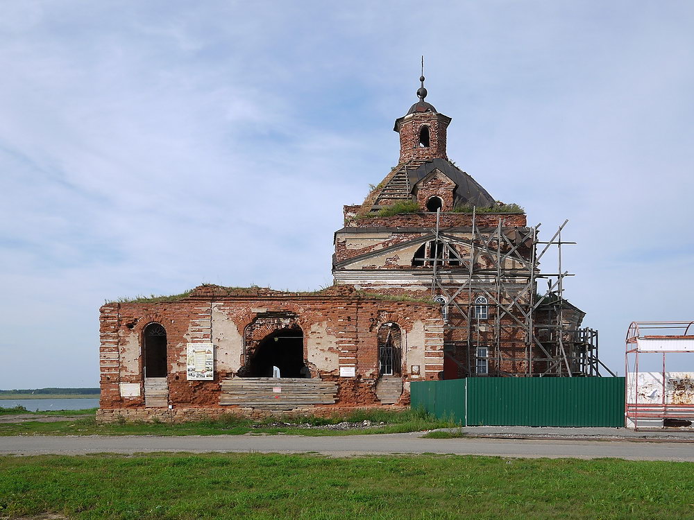 Церковь Тихвинской иконы Божией Матери, Рыбниковское (Каменский район (Каменский ГО), Свердловская область). фасады, Южный фасад