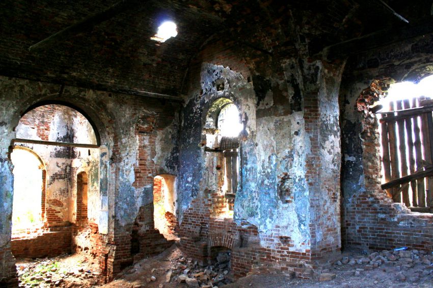 Церковь Преображения Господня, Окулово (Каменский район (Каменский ГО), Свердловская область). интерьер и убранство, запустение