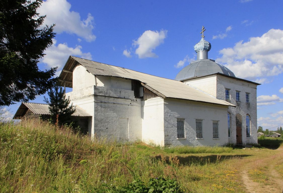 Церковь Покрова Пресвятой Богородицы, Усть-Ваеньга (Виноградовский район, Архангельская область). фасады, Вид с юго-запада