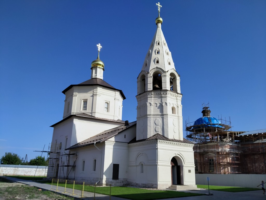 Бобренев монастырь. Собор Рождества Пресвятой Богородицы, Старое Бобренево (Коломенский городской округ, Московская область). фасады