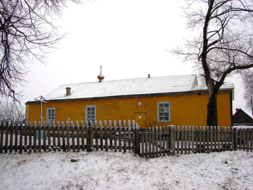 Церковь Димитрия Солунского, Дубровка (Брасовский район, Брянская область). общий вид в ландшафте
