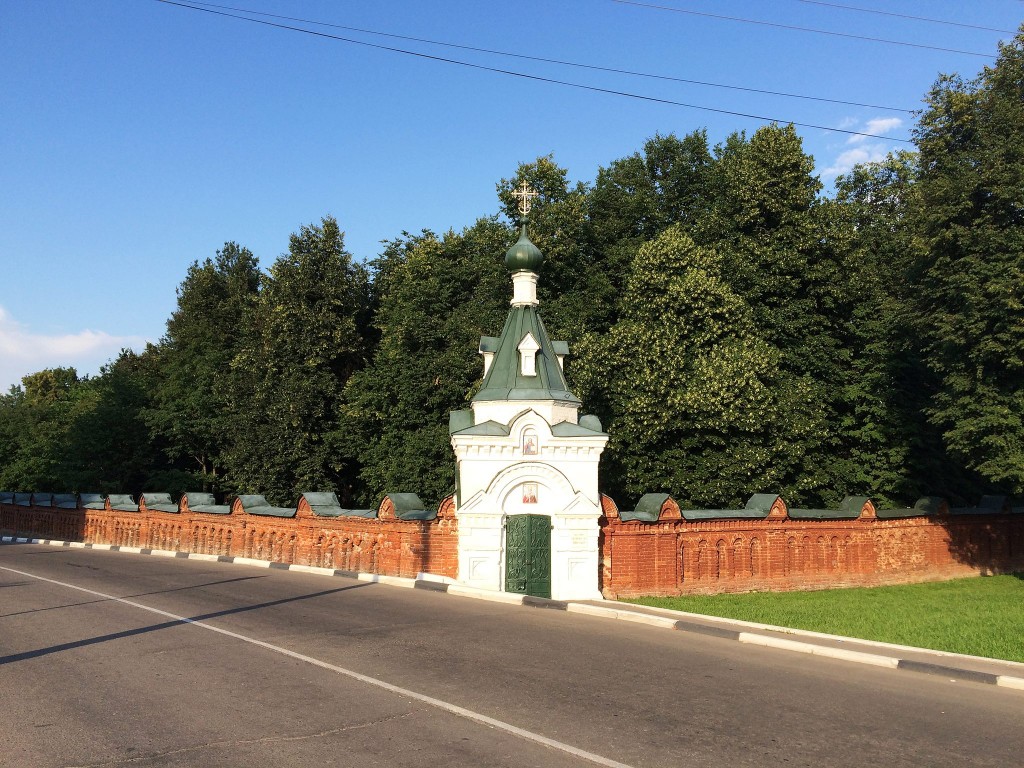 Часовня Николая Чудотворца, Коломна (Коломенский городской округ, Московская область). общий вид в ландшафте
