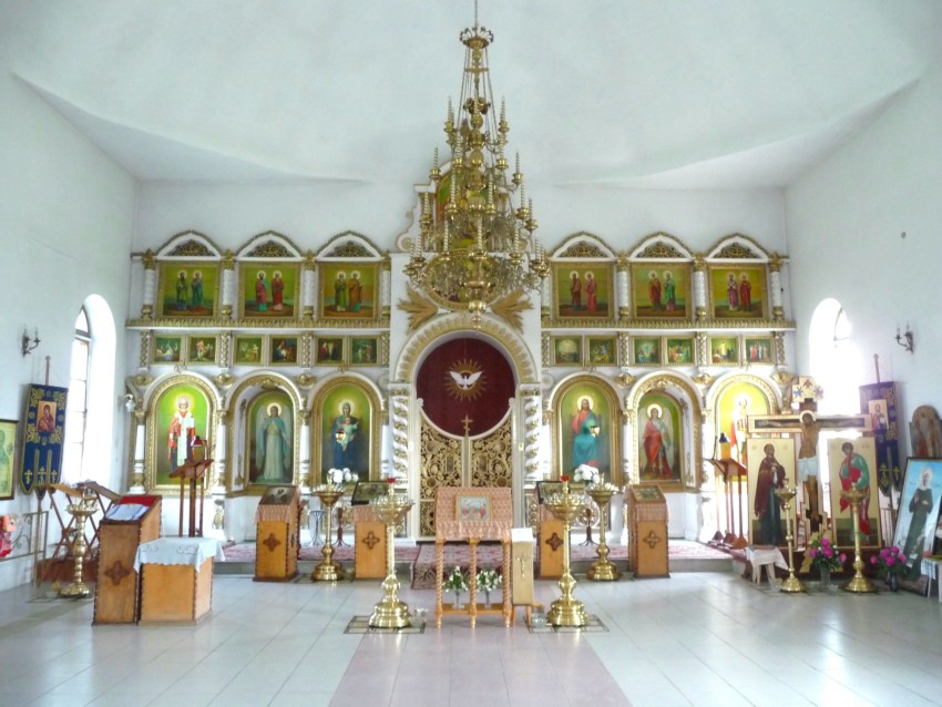 Церковь Александра Невского, Жуковка (Жуковский район, Брянская область). интерьер и убранство, Иконостас